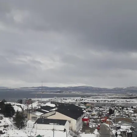 Myr Alojamiento Ushuaia Exterior photo