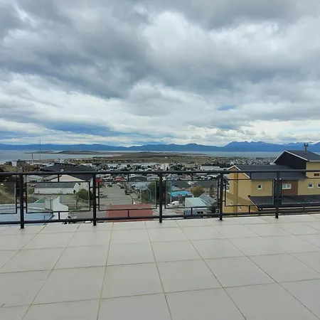 Myr Alojamiento Ushuaia Exterior photo